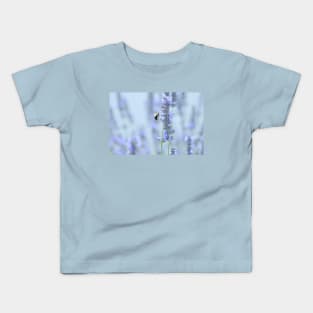 to be a bee in summertime is for the bee quite sublime... Kids T-Shirt